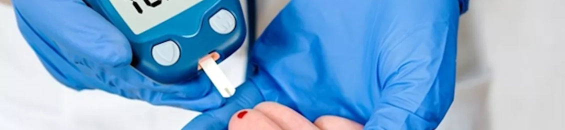 أعراض السكر النفسي وكيف يؤثر التوتر على مستوى السكر في الدم