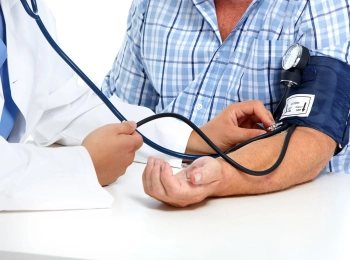 مرض الضغط المنخفض: الأعراض، الأسباب، وخطوات العلاج