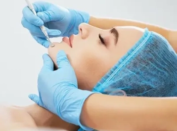 افضل دكتور جلديه بالمدينه المنورة في مجمع الطب المتميز 