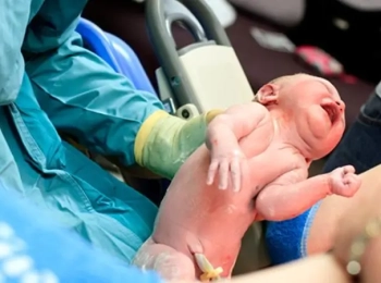 علامات قرب الولادة بيوم أو يومين الأكيدة تعرفي عليها