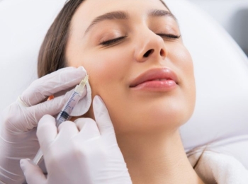 الفيلر لتعبئة الخدود مع مجمع الطب المتميز