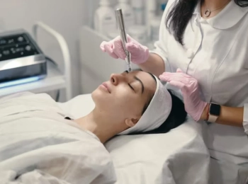 عيادة ميزوثيرابي في المدينة المنورة: دليلك لاختيار العيادة الأنسب لبشرتك