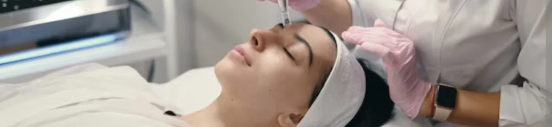 عيادة ميزوثيرابي في المدينة المنورة: دليلك لاختيار العيادة الأنسب لبشرتك