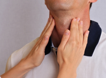 اعراض نشاط الغدة الدرقية النفسية والصحية وكيف يمكن السيطرة عليها ؟