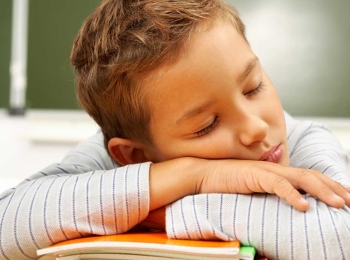 أعراض نقص الحديد عند الاطفال وأكثر من10 علامات تدل على نقص الحديد