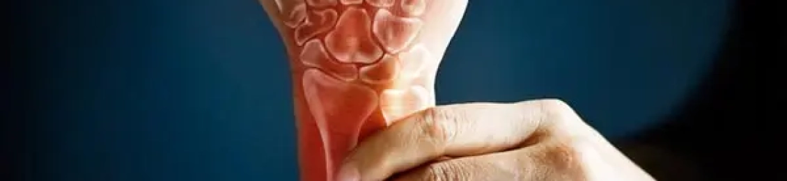 أسباب وجع مفاصل اليدين والرجلين وطرق العلاج