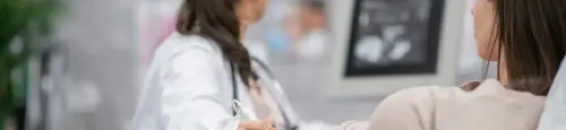 حجز متابعة الحمل والسونار: رعاية شاملة للأم والجنين