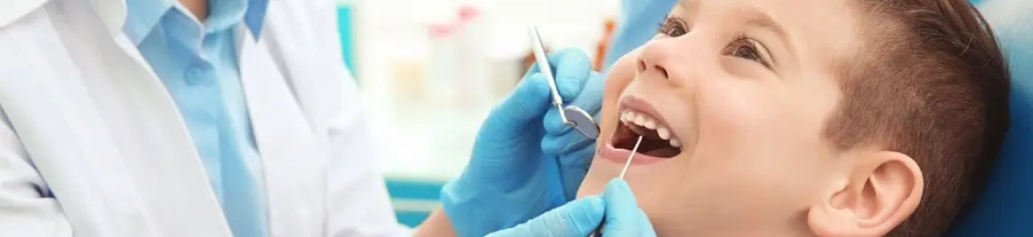 ما هي طرق علاج اسنان الاطفال من التسوس؟